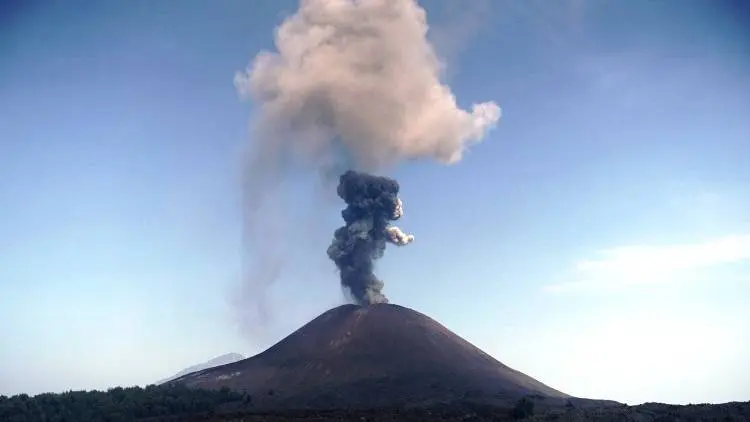 PVMBG: Gunung Anak Krakatau Alami Satu Kali Gempa Tektonik