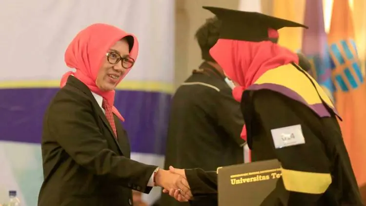 Sebanyak 739 Mahasiswa UT Bandung Diwisuda