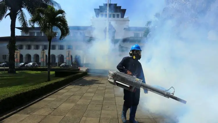 Gedung Sate Difogging Bikin Heboh 