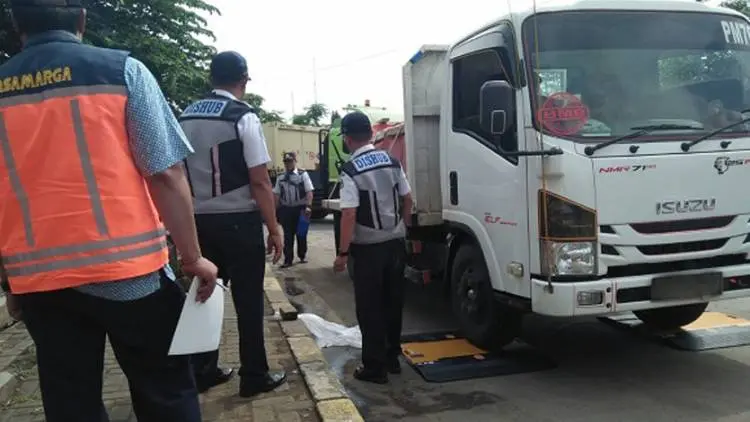 Mulai Sekarang, Kendaraan Lebihi Ukuran Ditindak Tegas