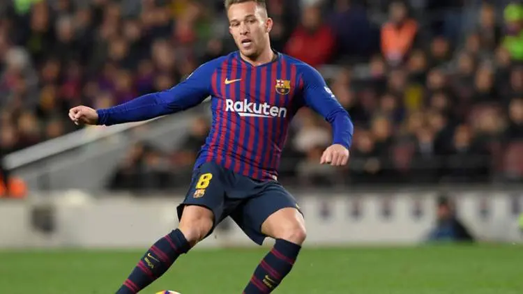 Kenapa Barcelona Urung Pakai Aksara China Lawan Real Madrid?