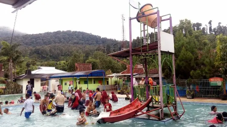 Libur Imlek, Objek Wisata Ciwalini Diserbu Warga