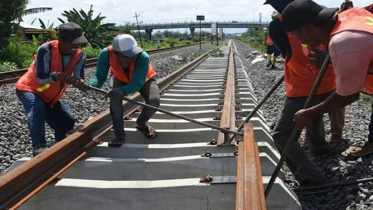 Warga Bantaran Rel Tetap Ingin Bertemu Ridwan Kamil