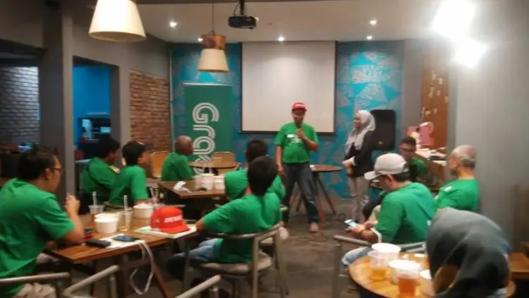 Grab Jabar Apresiasi 30 Mitra GrabCar Terbaik