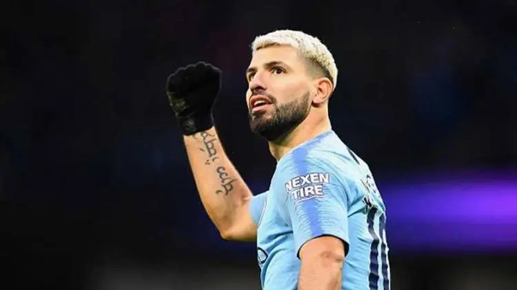 Luar Biasa Aguero, Manchester City Ancam Liverpool