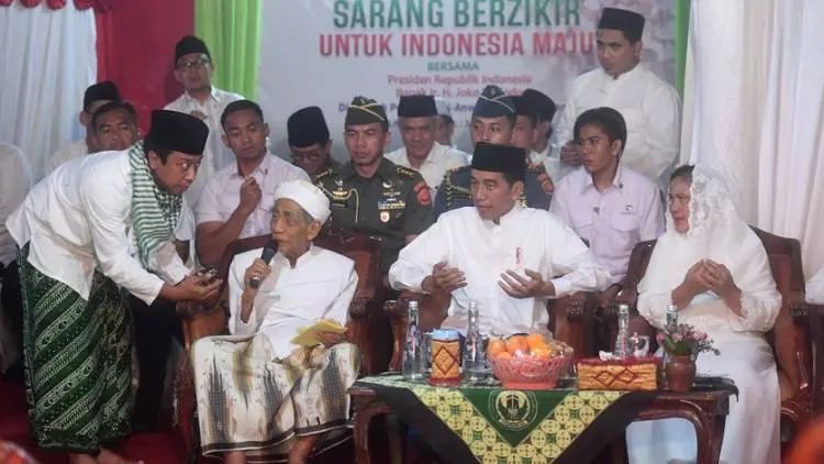 Ha ha.. Hastag #RomiMakelarDoa Jadi Trending 