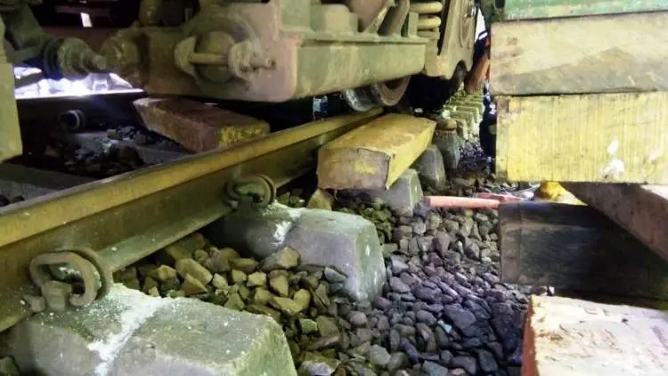 Kereta Malabar Anjlok di Ciamis, PTKA Minta Maaf