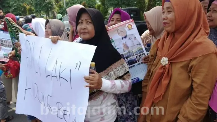 The Power Of Emak-emak untuk Artis Vanessa Angel