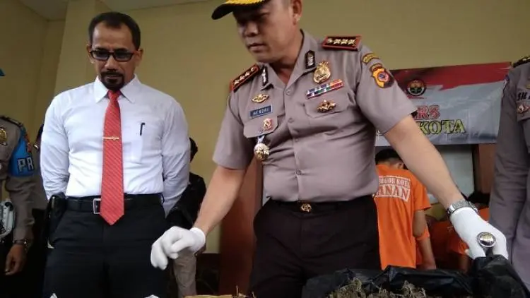Polresta Bogor Ringkus 7 Kurir Narkoba