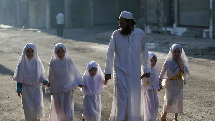 Ingin Anak Shalih? Pastikan Makanannya Halal