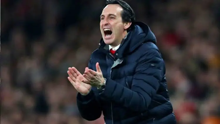 Seperti Bobotoh Lagi Kesal, Fans Arsenal: Emery Out!