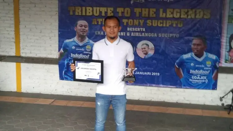 Penghargaan Viking untuk Mereka yang Didepak Persib