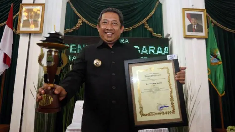 Pelayanan Juara di Paris Van Java