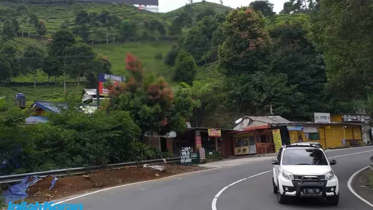 Pemprov Jabar Ambil Alih Pembangunan Jalan Puncak II