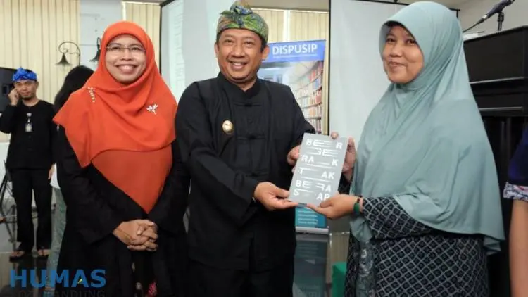 "Bergerak Tak Berasap" Cara Penulis Mencintai Lingkungan