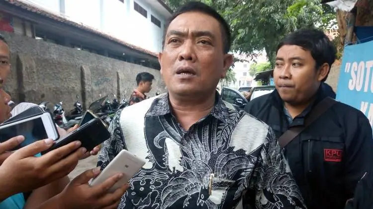Ada Apa dengan Azis?