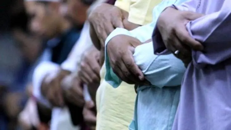 Niat Ikuti Imam Ketika Salat Berjemaah