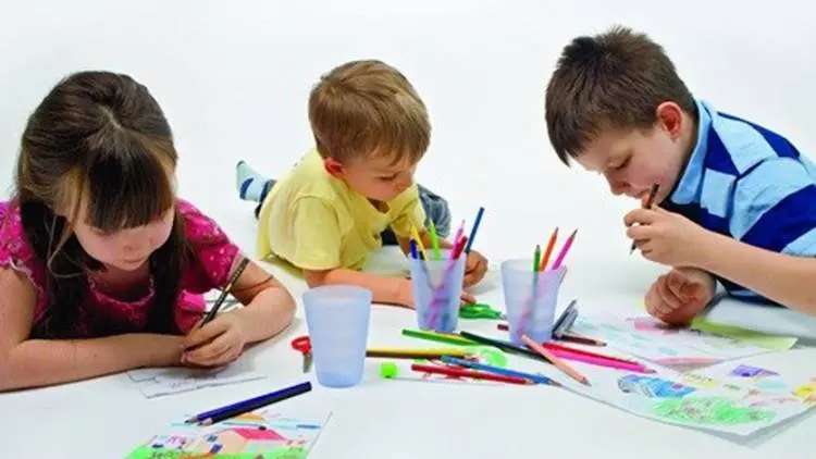 Ingin Anak Lebih Kreatif, Ajak Anak Lakukan Ini
