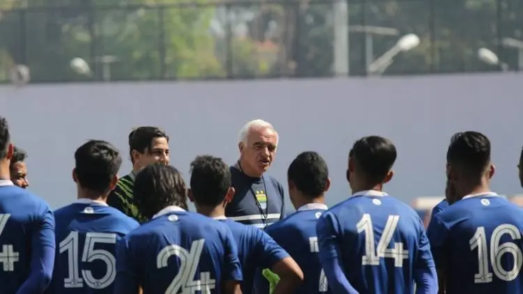 Tatap Sisa Laga, Mario Gomez Berharap Persib Kembali Tangguh