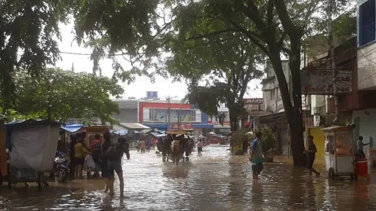 Jalan Penghubung Dayeuhkolot-Baleendah Terendam Banjir