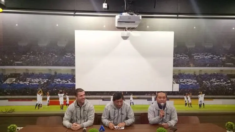 Resmi, Persib Rekrut Erwin, Frets, dan Abdul Aziz