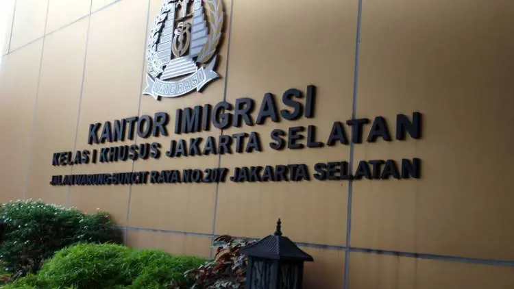 Imigrasi Jaksel Tangkap 17 WNA