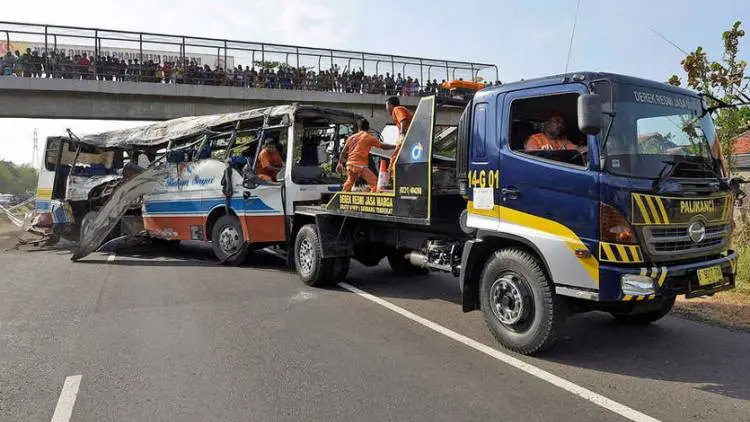Petugas Gabungan Gelar Operasi ‘Odol’ di Tol Palikanci
