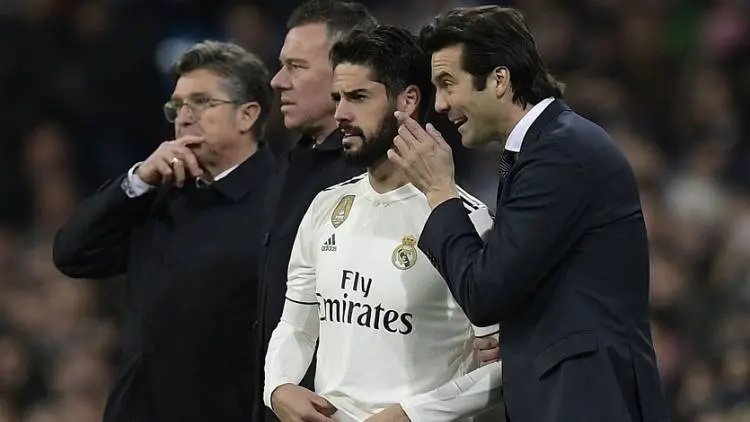 Juventus Siap Wujudkan 'Reuni' Ronaldo dengan Isco