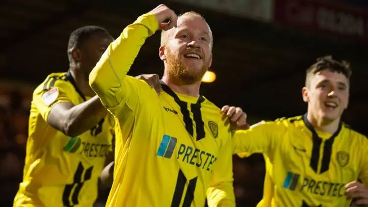 Lawan Man City, Burton Hanya Berdoa Tak Dibantai