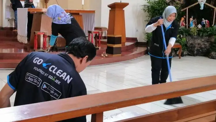 Gerakan Bangga Mengabdi untuk Negeri, Gojek Ajak Bebersih