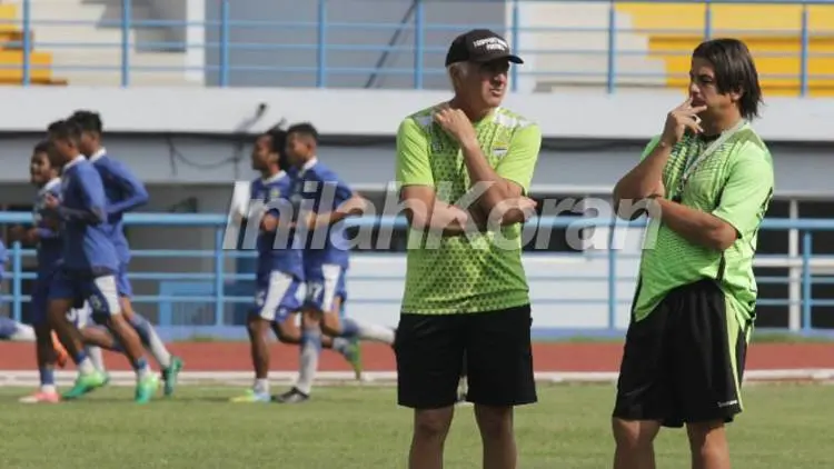 Persib Santai Tanggapi Ancaman Hukum Mario Gomez