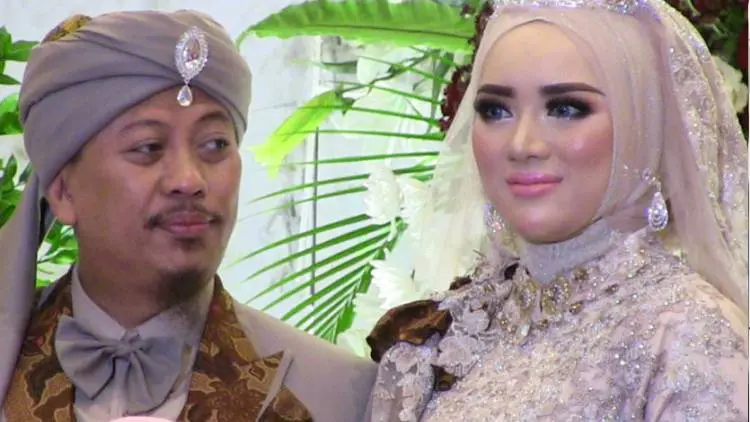 Bulan Madu, Opick Ajak Bebi Kunjungi Pengungsi Palestina-Suriah