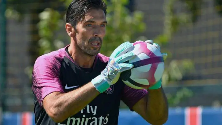 Momen Inilah Saat Buffon Tahu Dirinya Ternyata Sudah Tua