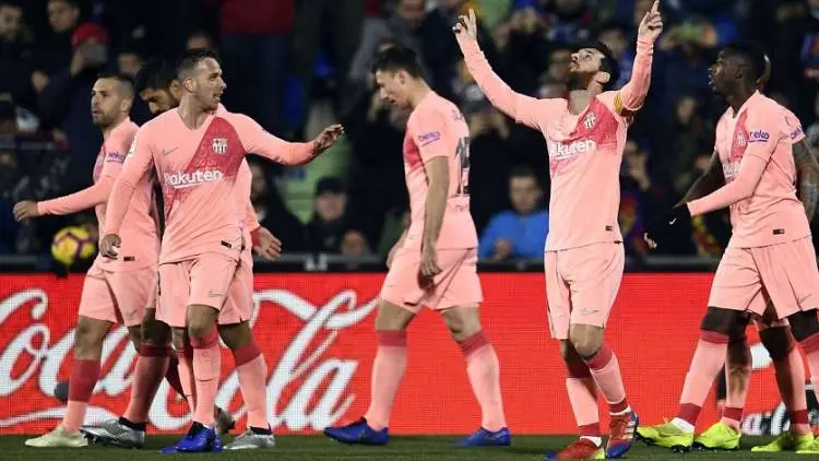 Gol Messi-Suarez Bawa Barcelona Menjauh di Puncak