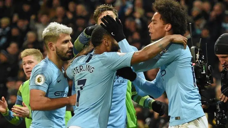 Man City Makin Pede Kudeta Takhta Liverpool