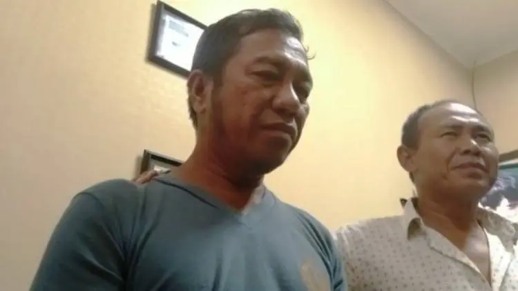 Karena Rp15 Ribu, Juhairi Pukul Wanita yang Lagi Salat di Masjid