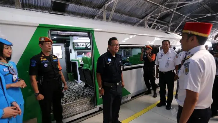 Jalur Kereta Dorong Ekonomi Jabar Selatan
