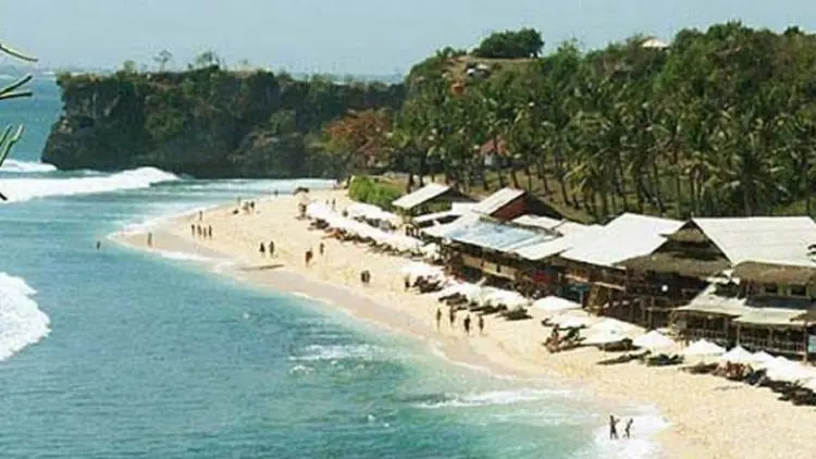 LIPI Imbau Tinjau Ulang Jarak Permukiman di Pantai