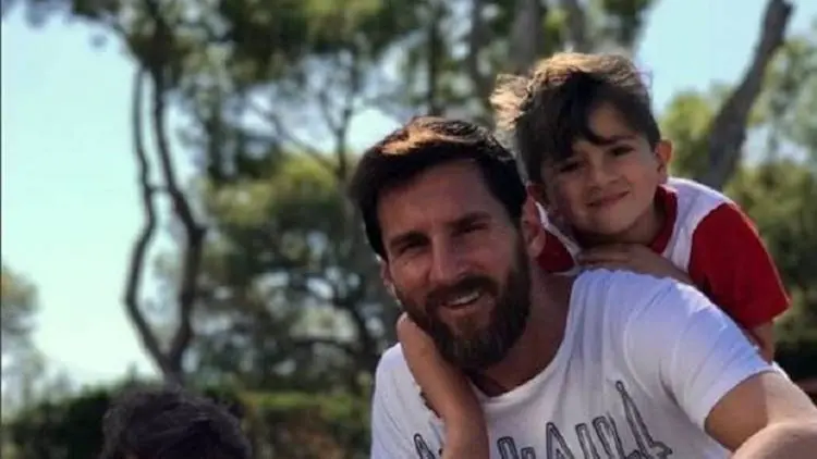 Hebat, Messi Sumbang Rp1,6 M untuk Warga Miskin
