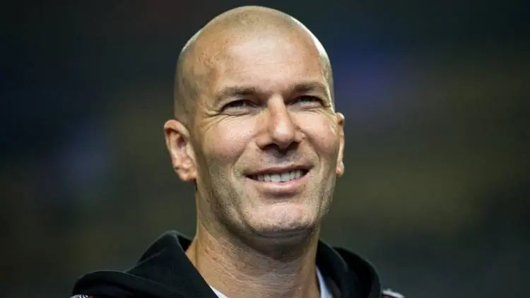 Ups, Zidane Mulai Tergoda Latih MU