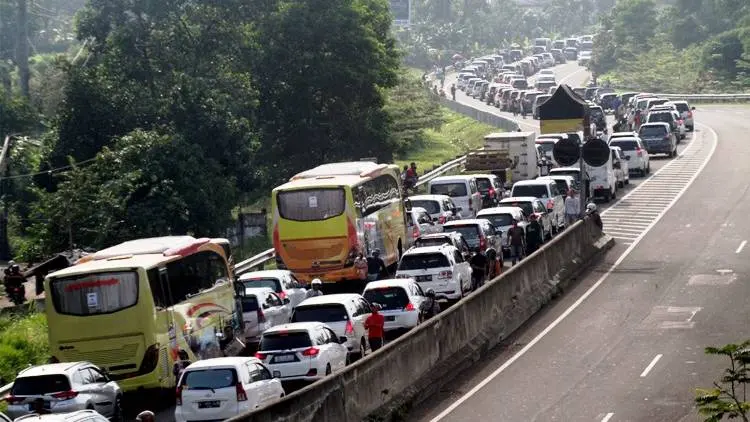 Jalur Puncak Ditutup di Malam Tahun Baru