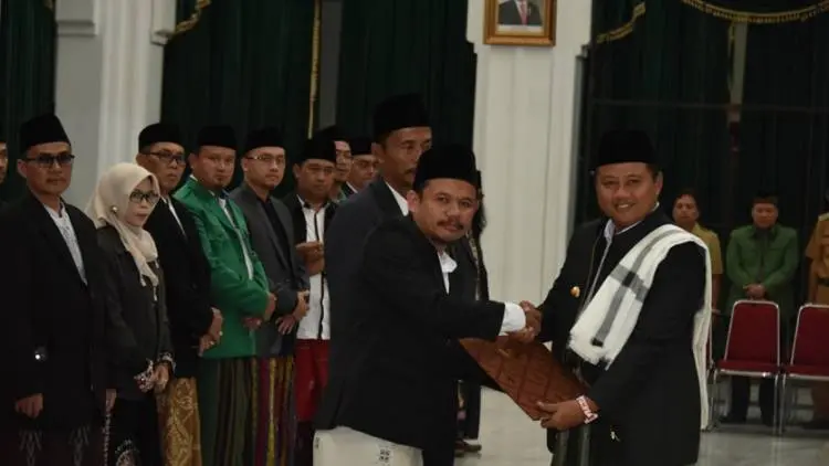 Wagub Uu: Masjid Harus Beri Pengaruh dan Warna Positif Bagi Umat
