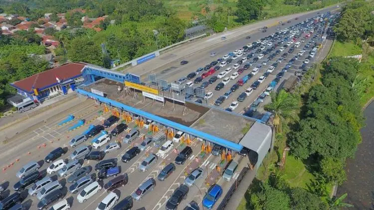 Puncak Ditutup, Masyarakat Diimbau Melintas Lebih Awal