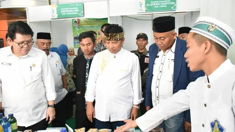 Pesantren Al-Ittifaq Rancabali Jadi Percontohan