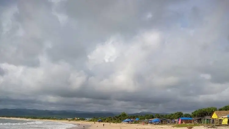 Kunjungan Wisata Pantai Selatan Garut Merosot 80-90%