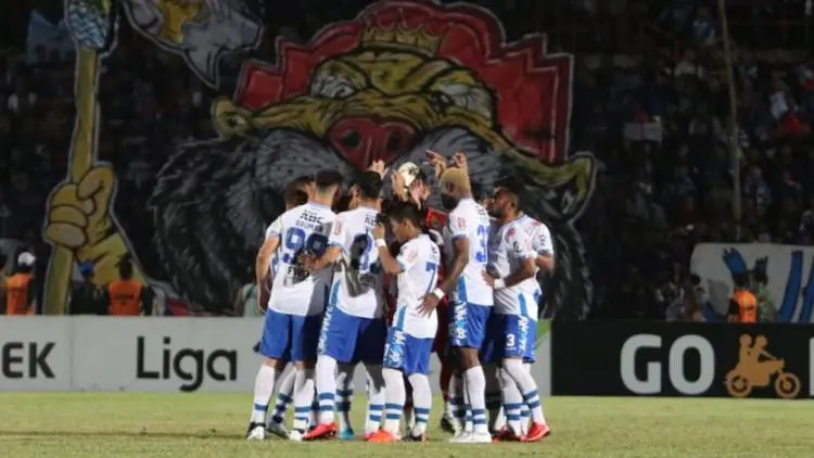 Manajemen Persib Tepis Semua Rumor Pelatih dan Pemain