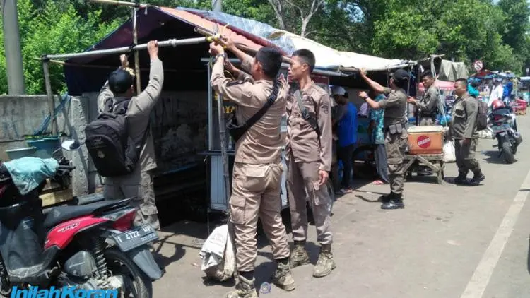 Jalur Cikopo Harus Bebas PKL Musiman
