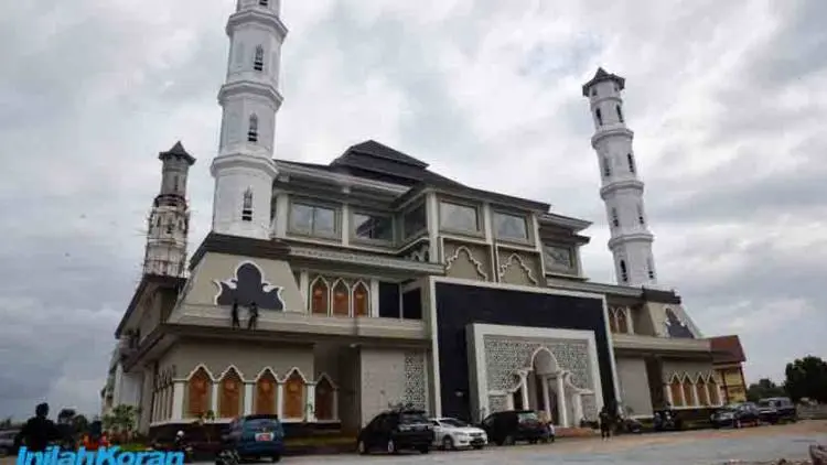 Desain Tajug Gede Cilodong Dibuat Lebih 'Nyunda'