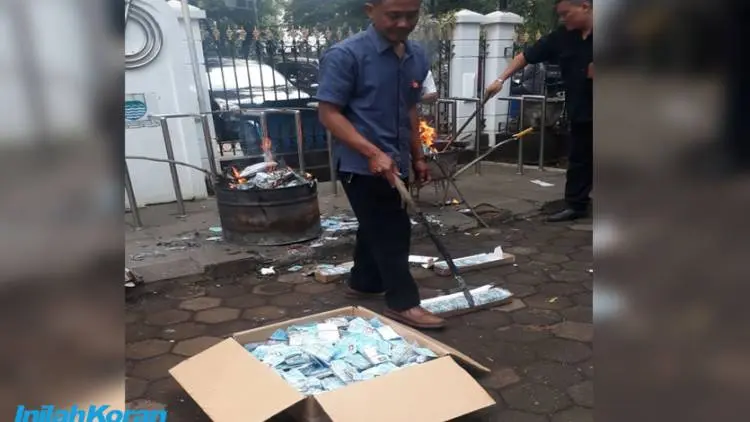 Disdukcapil Kota Bandung Musnahkan 9.631 KTP