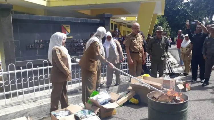 Disdukcapil Musnahkan 29.389 Keping KTP-El Kedaluwarsa